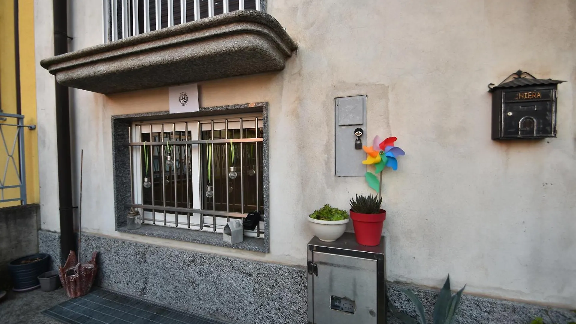 Apartment The Other Side Lainate Italy
